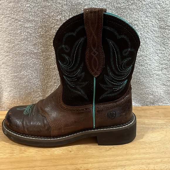 Ariat Dark Brown & Turquoise Leather & Suede Embroidered Short Boots 38 EU 8B US - Picture 3 of 13